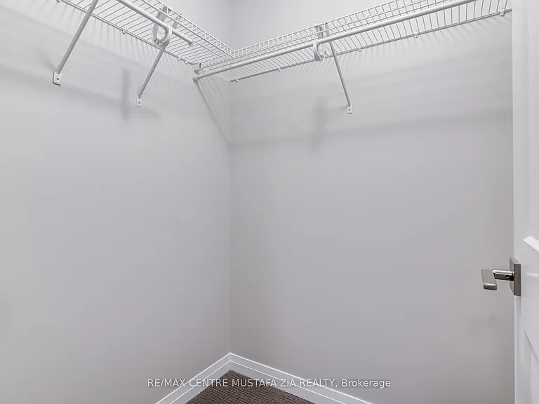 74 Soho St — Photo 28
