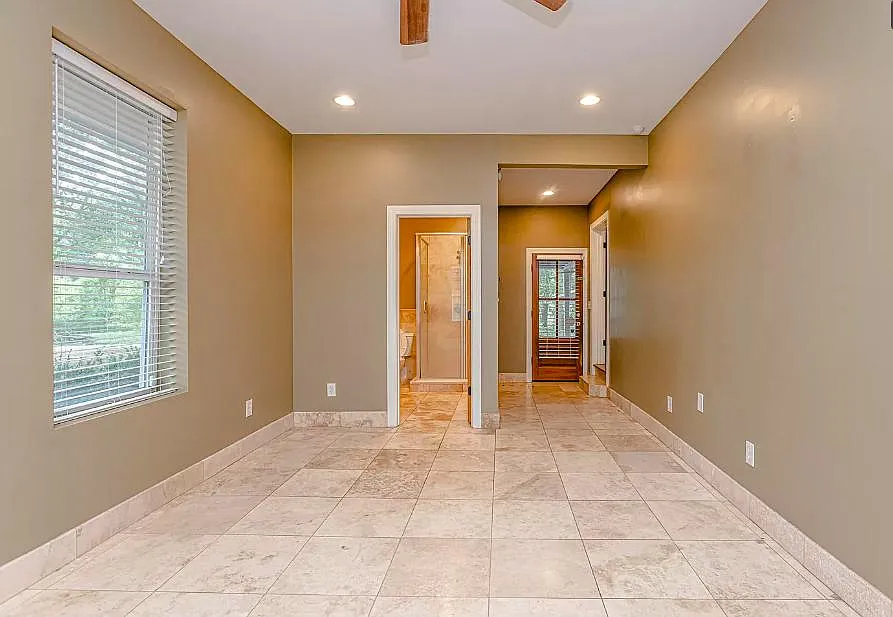 4309 Forest Park Dr — Photo 3