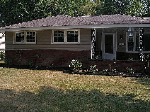 8369 Chesterton Dr photo 1