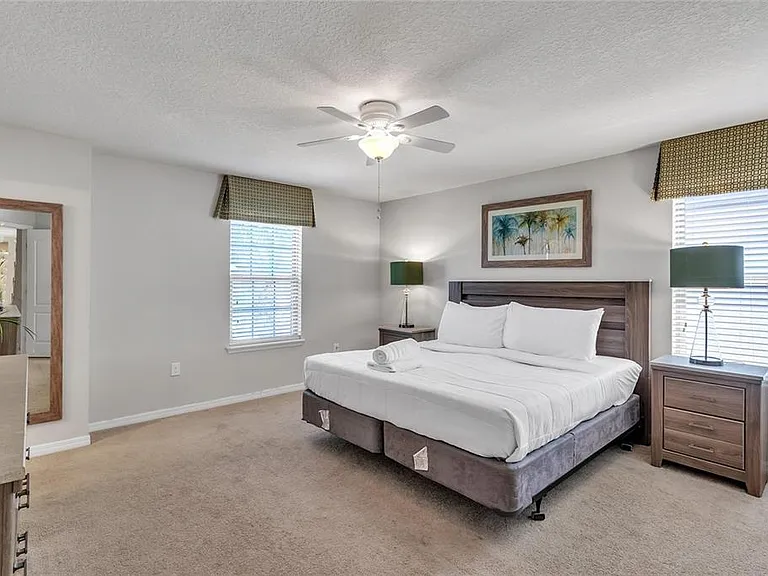 8916 Rhodes St — Photo 16