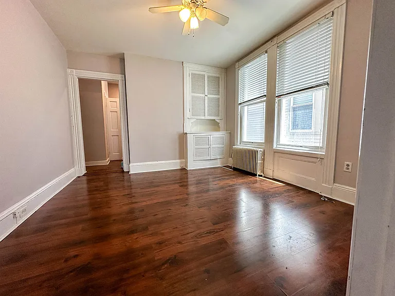 18 Howard Pl #1 — Photo 10