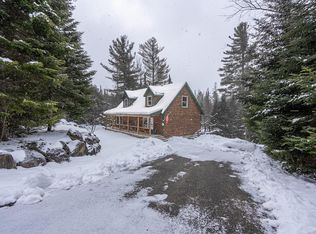 22 Juniper Cir, Lake Placid, NY 12946