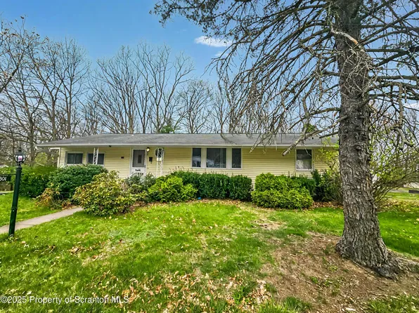 301 Seymour Ave, Scranton, PA 18505