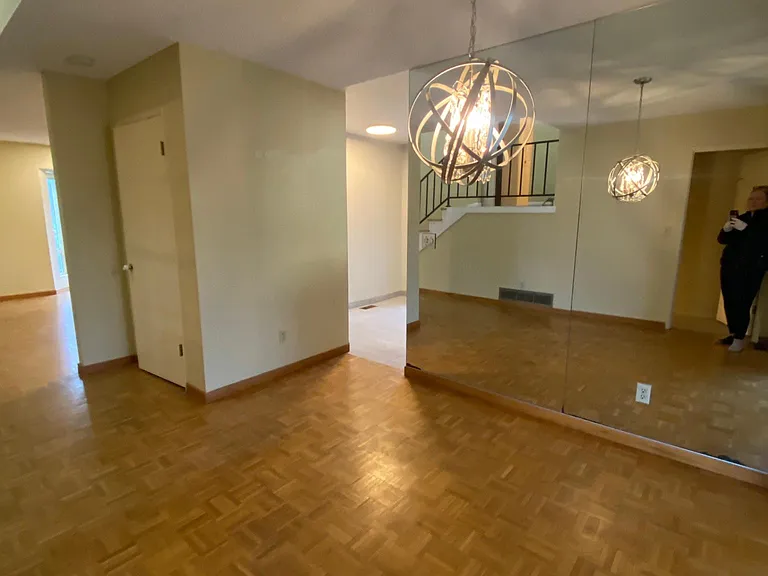 1427 SW 66th Ave — Photo 15