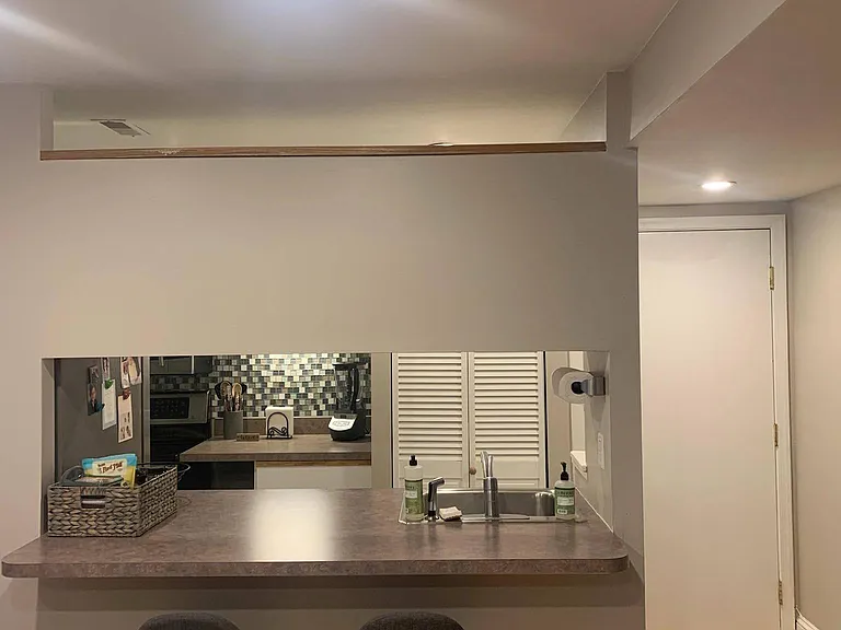 413 Spruce St #5 — Photo 4