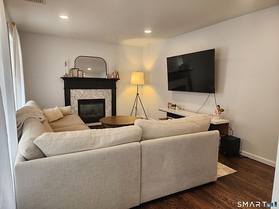 2nd image of 600 Main Street #7