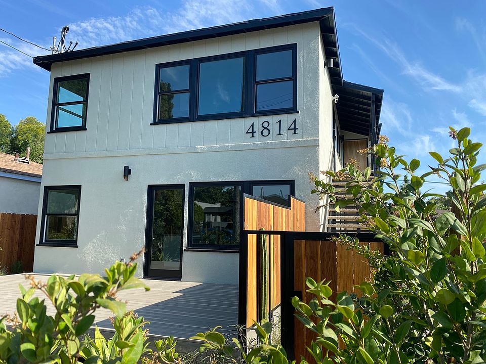 1st image of 4814 Templeton St #3