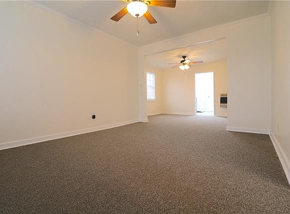 4th image of 2119 Selma St
