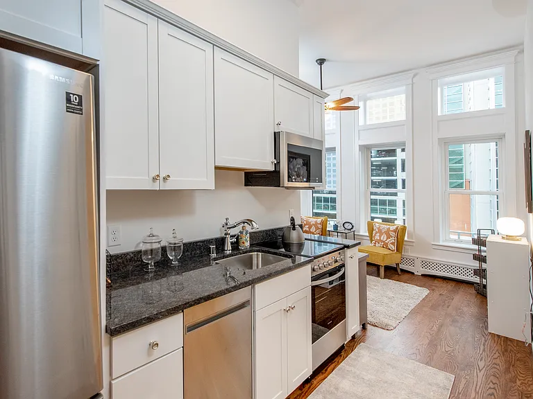 The Fitz Flats — Photo 17