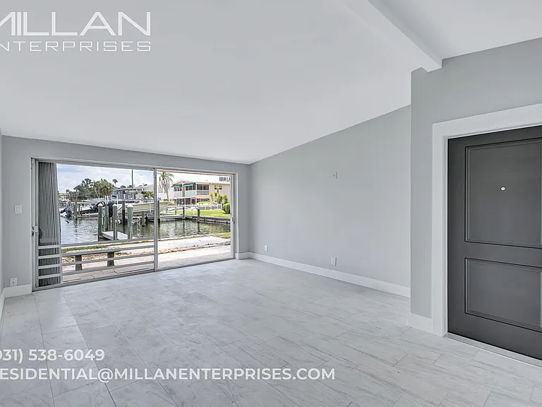 325 Capri Boulevard — Photo 54