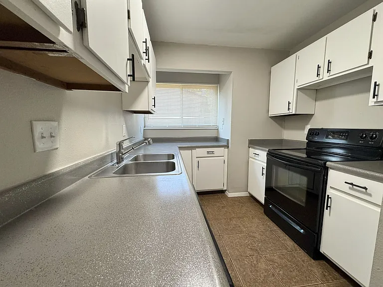 1326 Holland Park Blvd — Photo 1
