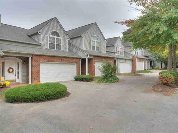2nd image of 435 Gold Leaf Dr