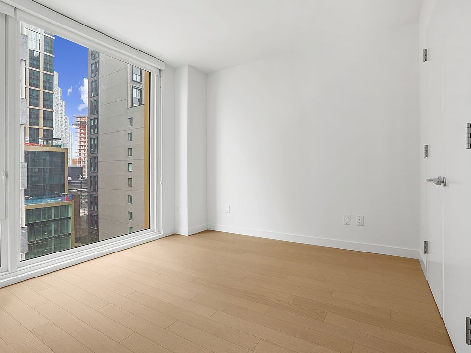 1st image of 310 Livingston St #2101