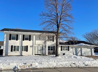 3155 Pershing Rd, Columbus, NE 68601