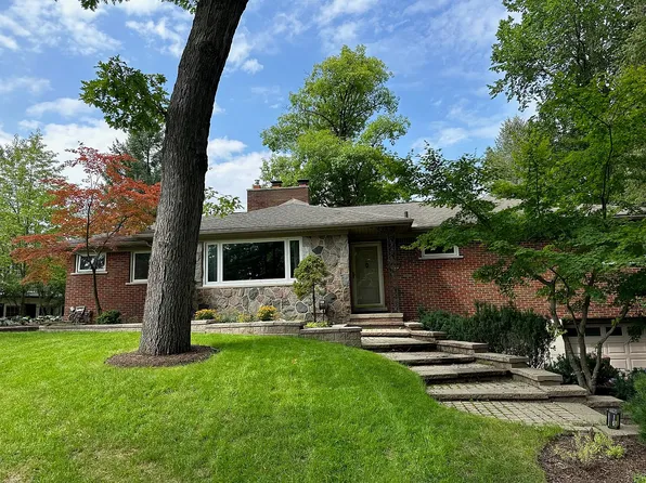 1700 Hamilton Dr, Bloomfield Hills, MI 48302