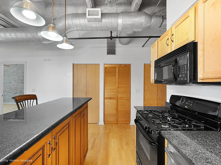 1503 S State St #706 — Photo 16