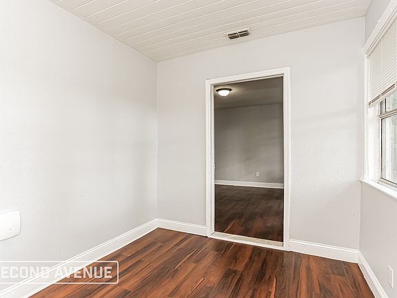 4th image of 1264 W 18th St