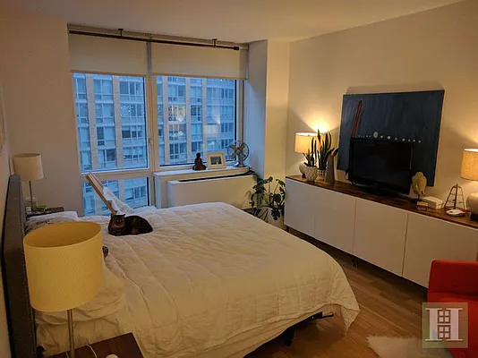 Rented by Halstead Real Estate | media 11