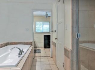 1341 Sunnyslope Rd, Hollister, CA