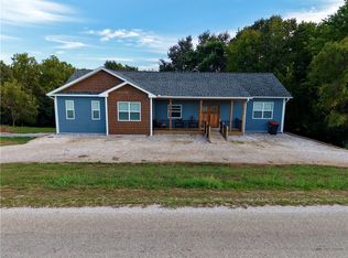 20010 W Vanzant Rd, Springdale, AR 72764