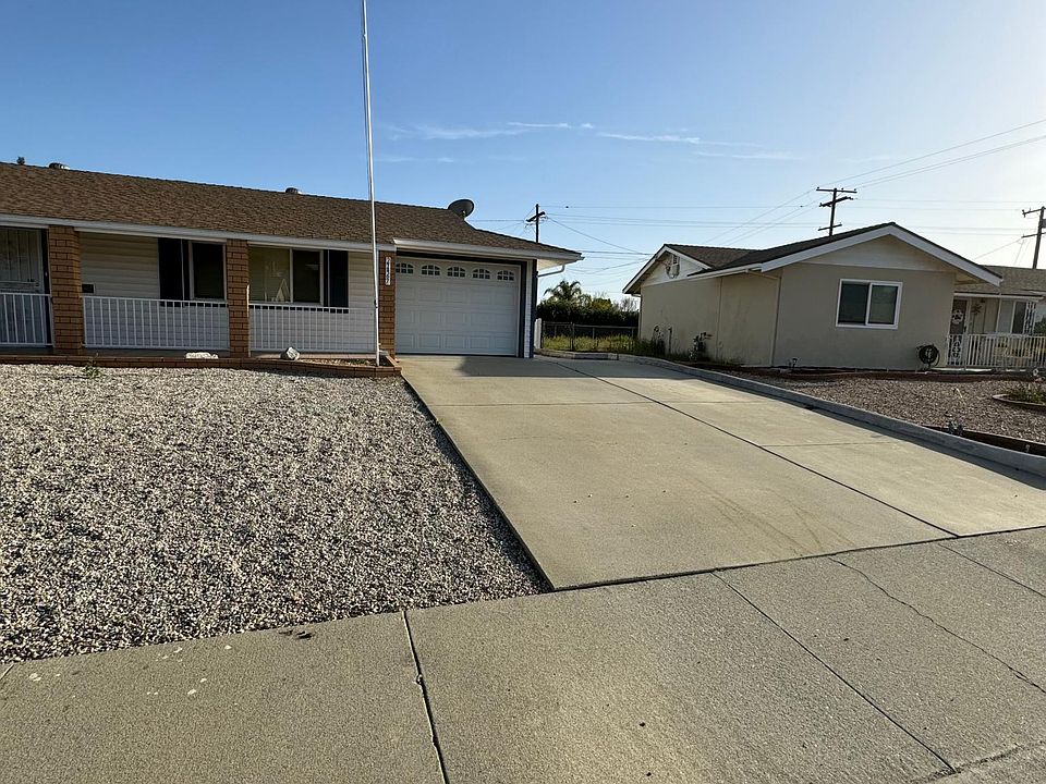 1st image of 27467 Pinehurst Rd
