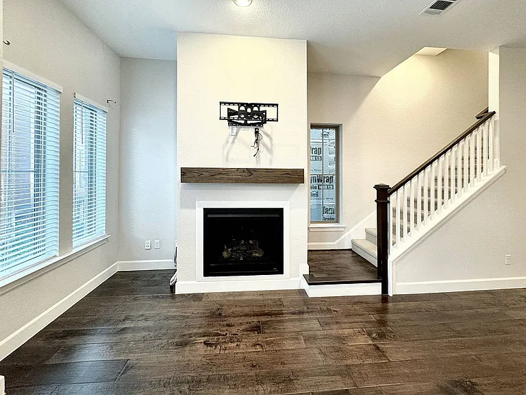 1367 Branchwood Pl — Photo 7