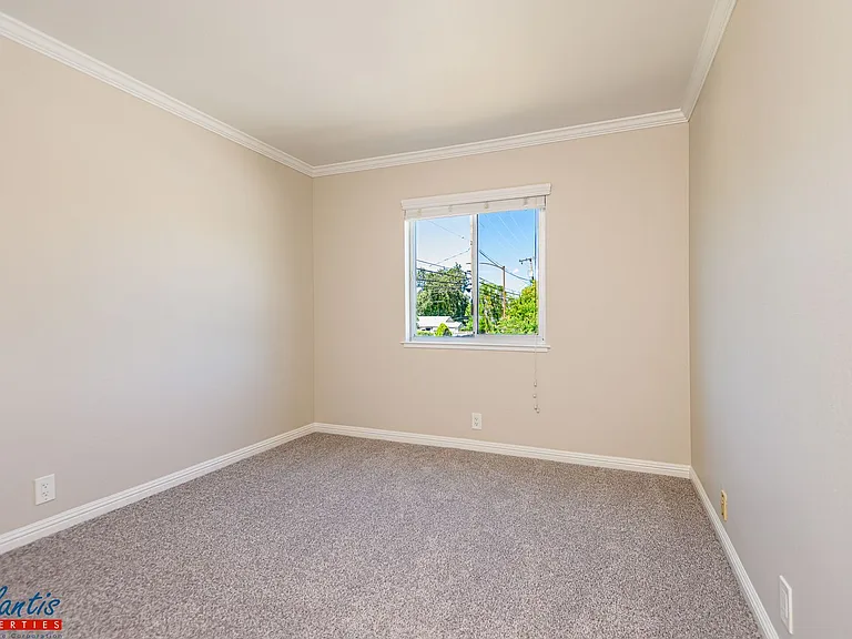 457 Oak Ave — Photo 17