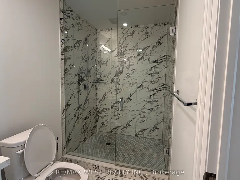 21 Antonio Ct #LOWER — Photo 5