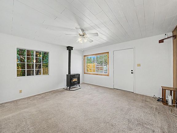 5th image of 164 E Magnolia Ave