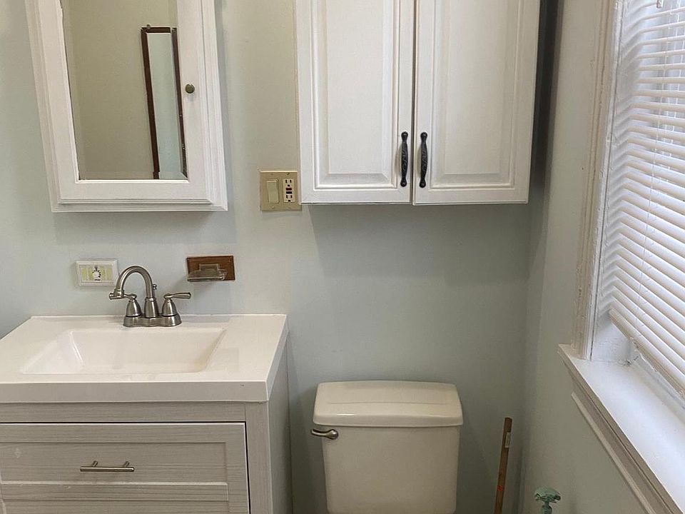 2nd image of 119 S 55th St