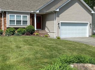 161 Spencer Woods Dr UNIT 161, East Greenwich, RI 02818