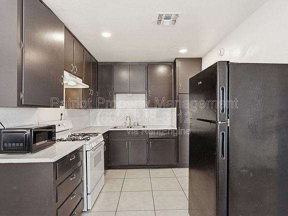 2nd image of 6701 N 33rd Ave