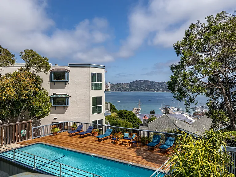 Sausalito Towers — Photo 20