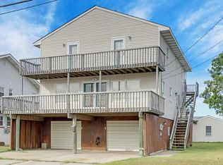 211 W 11th St, Ship Bottom, NJ 08008