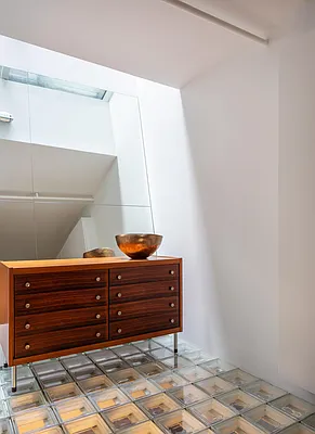 Sold by Compass | media 12