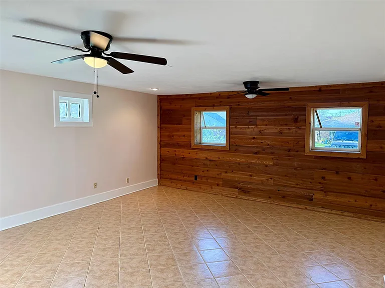 1109 Sally Anne Dr — Photo 6