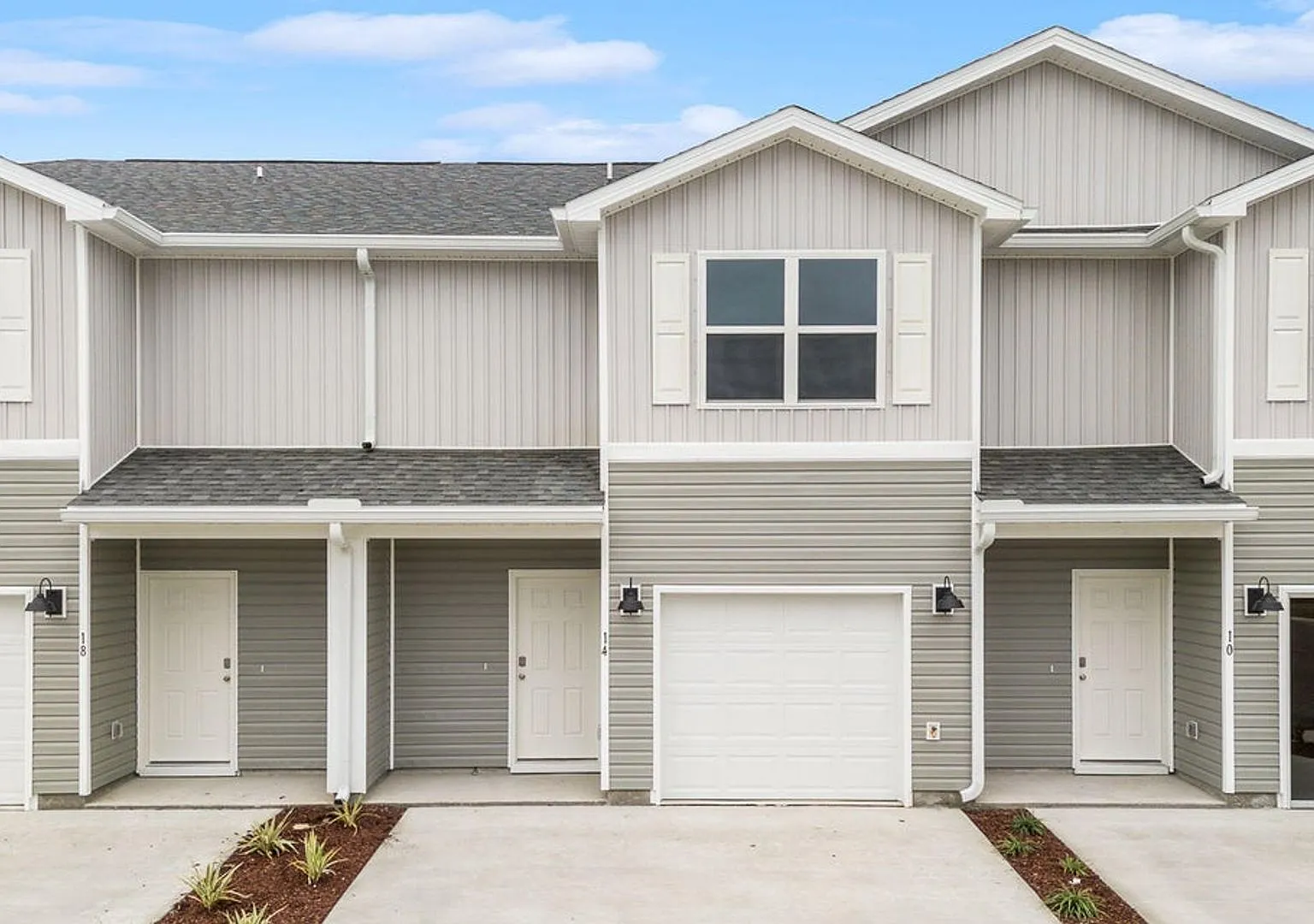 Available 3 bedroom 2.5 Ba Townhome in Genoa Landing — Photo 1