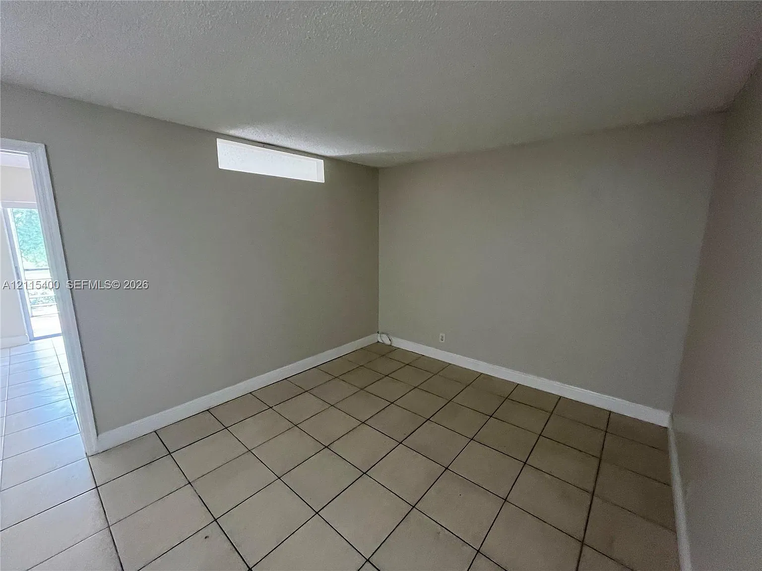 Coral Gardens Condo — Photo 4