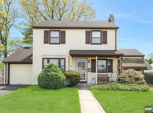 52 Elmwood Dr, Elmwood Park, NJ 07407