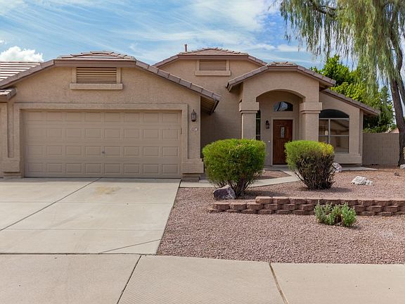 2nd image of 1097 E Orchid Ln