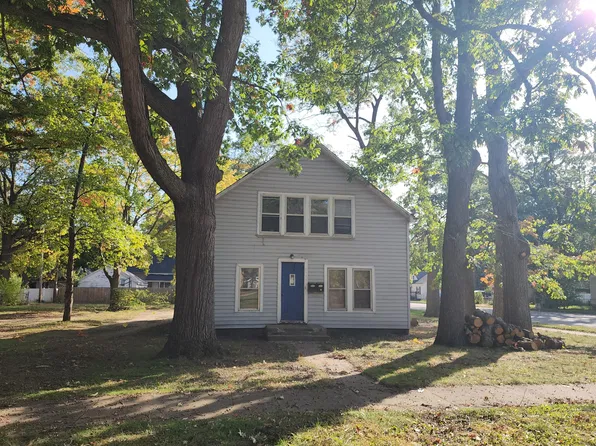 2936 Park St, Muskegon Heights, MI 49444