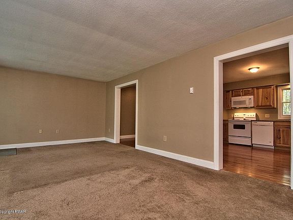 3rd image of 2759 Pocono Cir