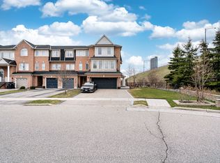 102 Decker Hollow Cir, Brampton, ON L6X 0L5