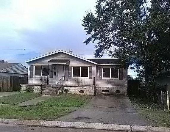 1st image of 3440 W Loyola Dr