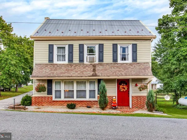 1967 Oxford Rd, New Oxford, PA 17350