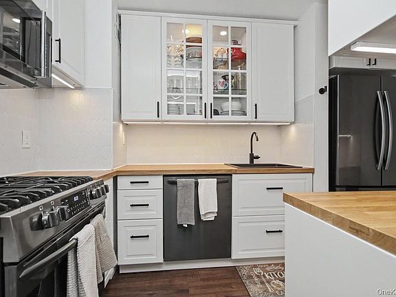 4th image of 119 S Highland Avenue #5E