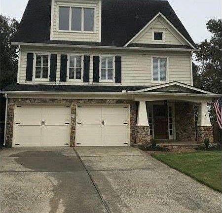 2nd image of 3743 Paces Park Cir