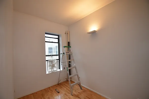 Rented by CITY SKYLINE REALTY INC | media 13