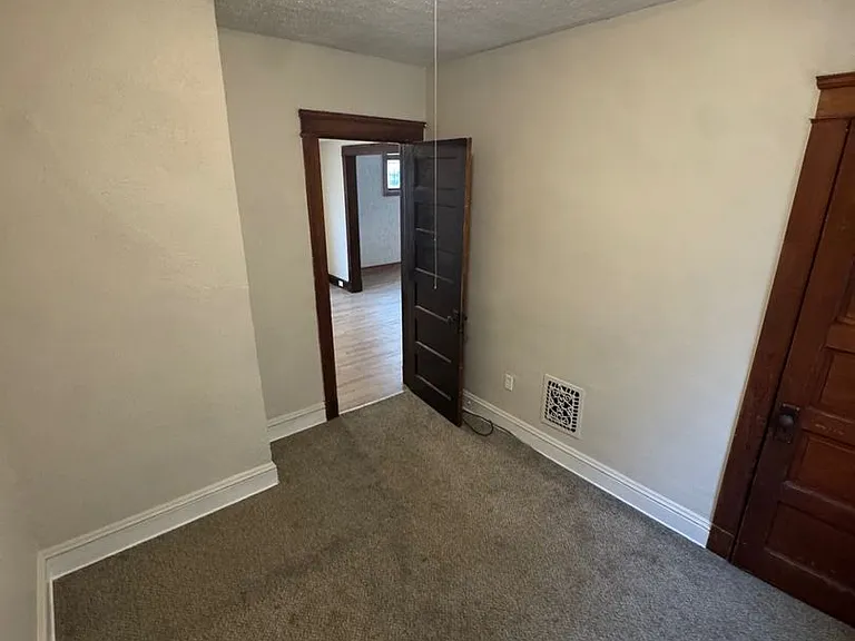 3245 W 99 ST — Photo 17