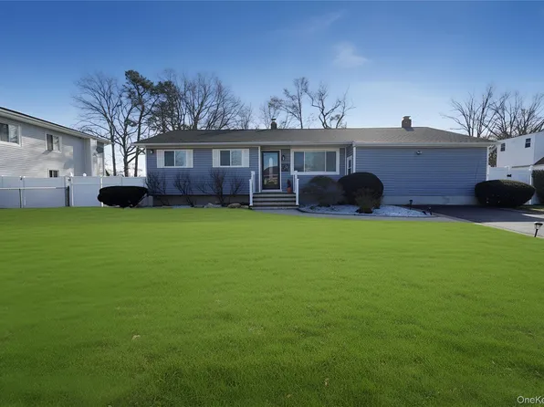 21 Francisco ave Francisco ave, Central Islip, NY 11722